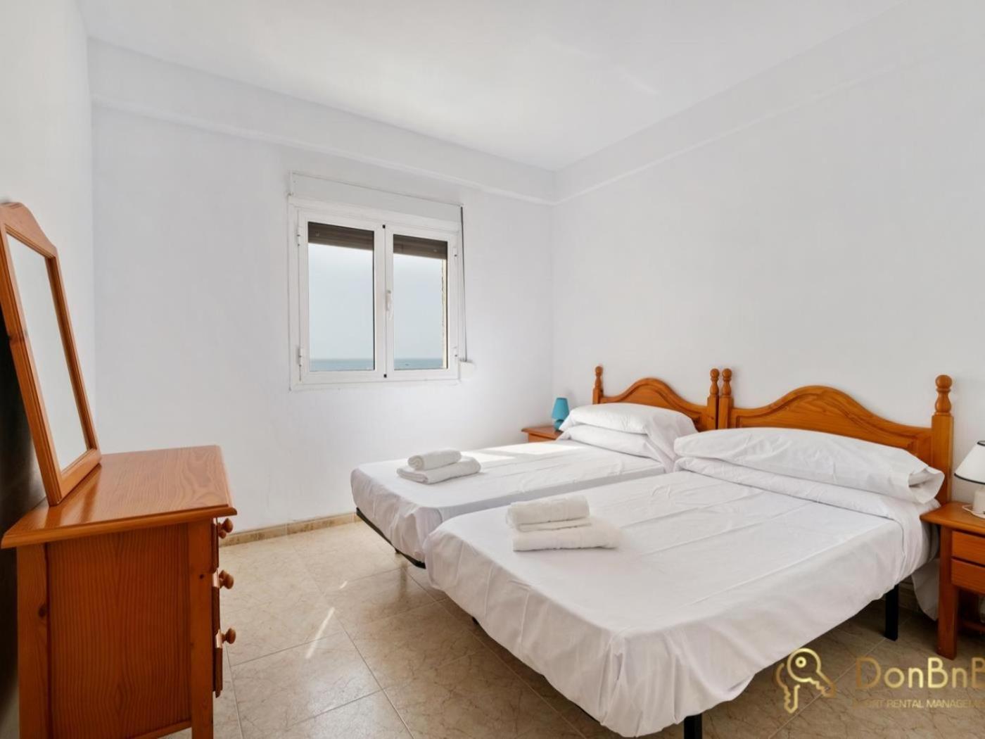 Apartamento Con Piscina En La Primera Linea De Playa De Fuengirola Room photo
