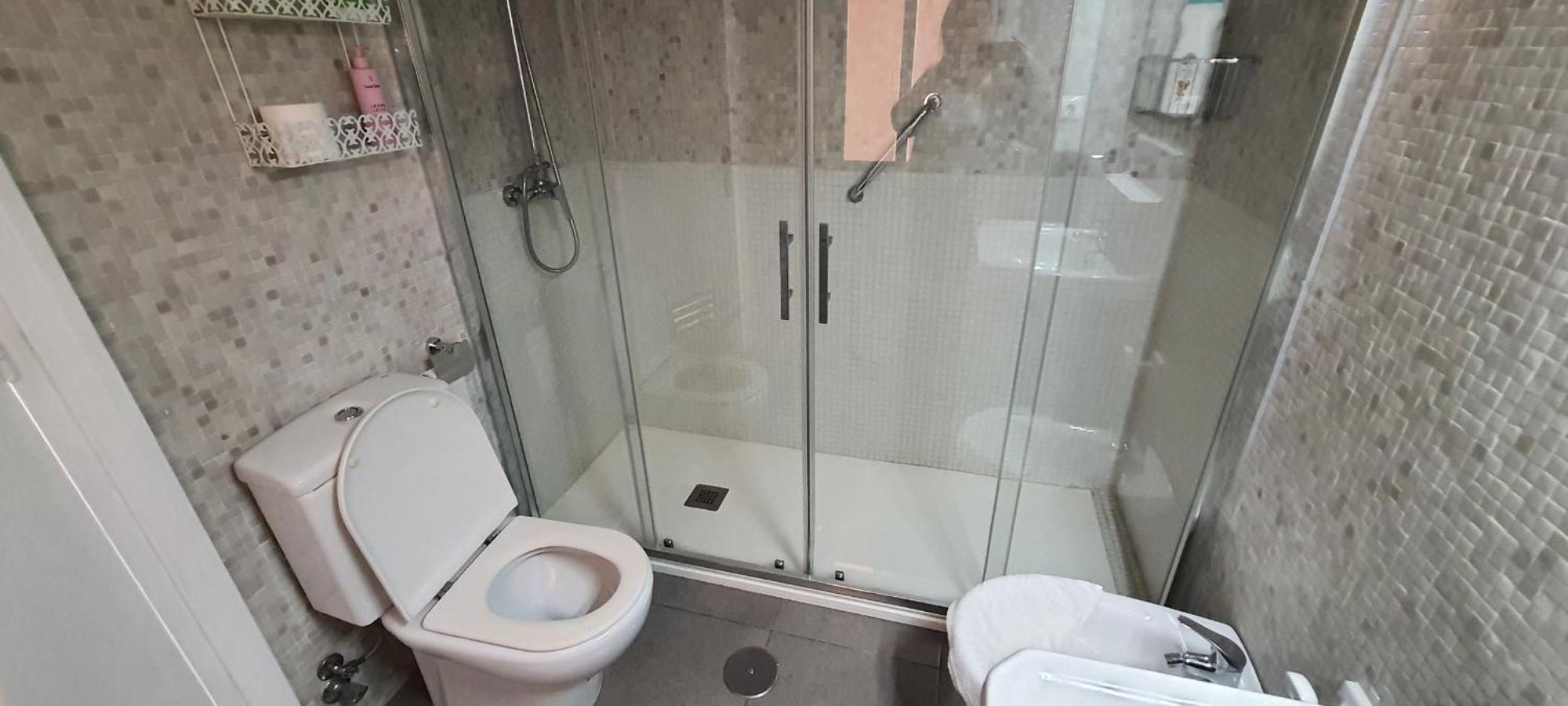 Apartamento Con Piscina En La Primera Linea De Playa De Fuengirola Exterior photo