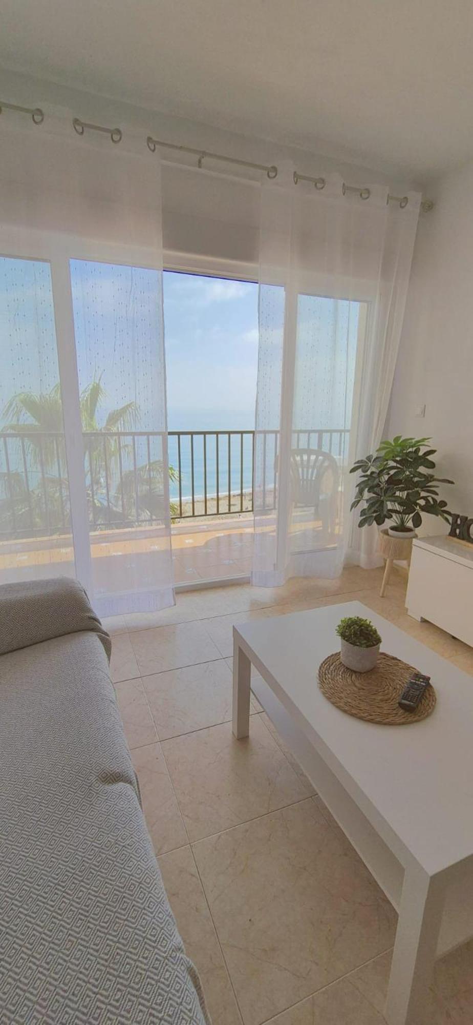 Apartamento Con Piscina En La Primera Linea De Playa De Fuengirola Exterior photo